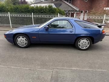 1990 Porsche 928 照片 6