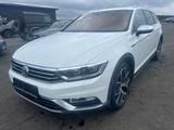 Volkswagen Passat Alltrack 4Motion Pano Standheiz. Digital - VW Passat Alltrack mit Schiebedach