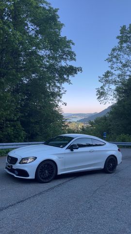 MERCEDES-BENZ C 63 AMG Mercedes-AMG C 63 S Autom. Mercedes...