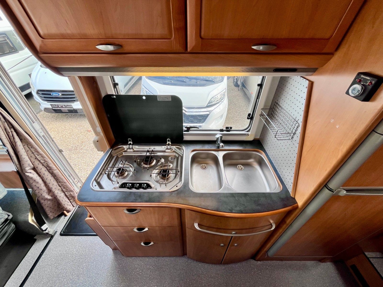 Fahrzeugabbildung HYMER / ERIBA / HYMERCAR B 644 - TV, Sat, Markise, Automatik-