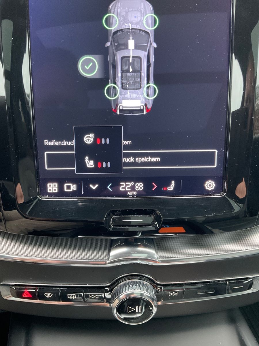 Fahrzeugabbildung Volvo XC 60 XC60 R Design AWD,AHK,Kamera,Pano,LED