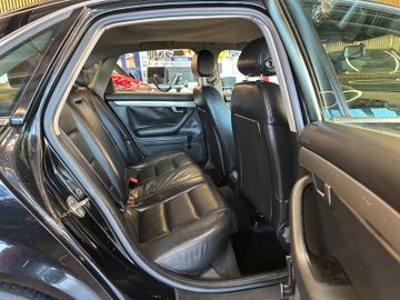 Audi A4  *TÜV 0228*KLIMAAUTOMATIK*SitzHZ*VOLL-LEDER*