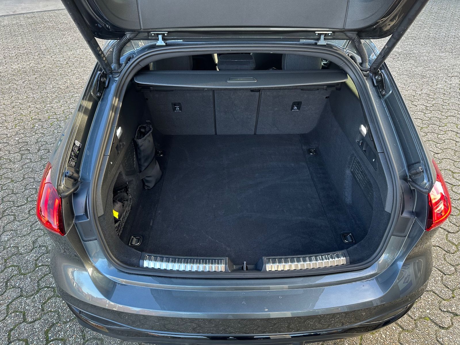 Fahrzeugabbildung Audi A5 Avant 40 TDI S Line S Tronic Matrix/ACC/APP