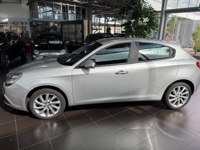 Fahrzeugabbildung Alfa Romeo Giulietta Basis KLIMA NAVI