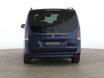 Mercedes V 220 - 6