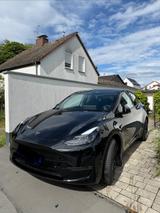 Tesla Model Y Long Range Dual Motor AWD Long Range - Tesla Model Y: Von Privat