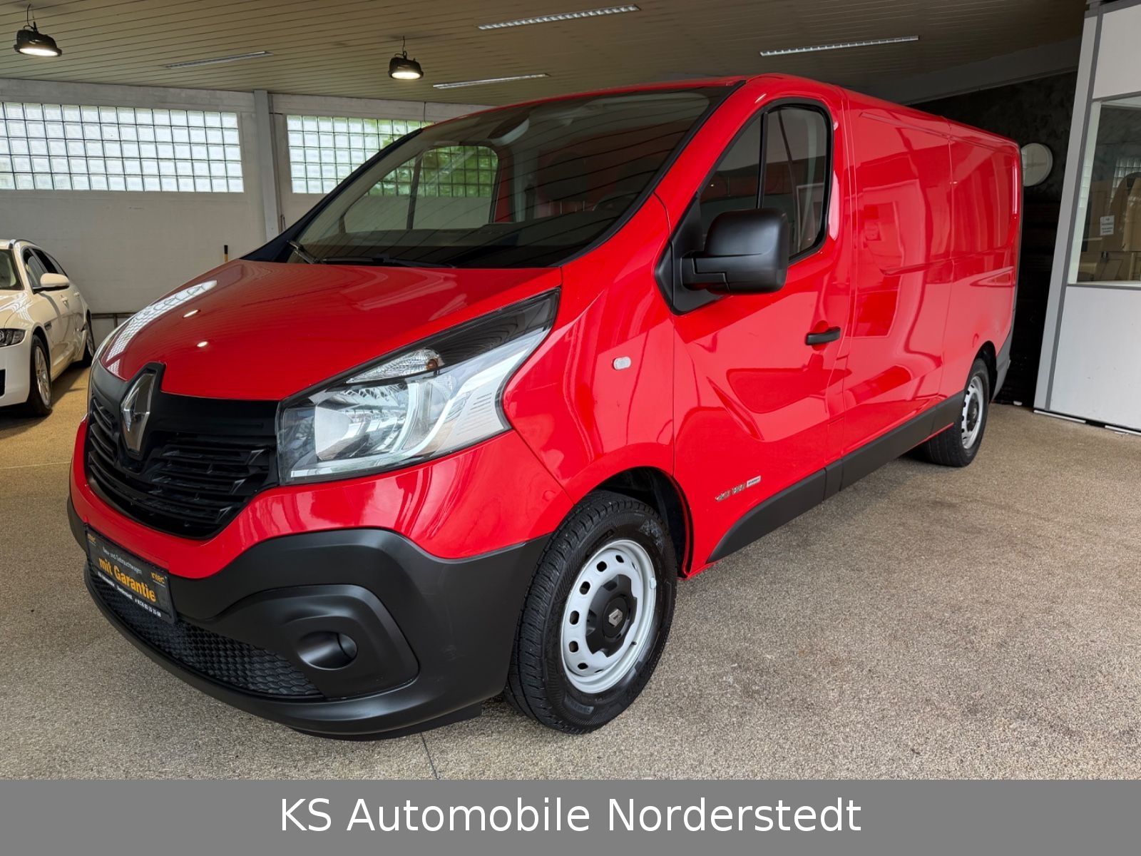 RENAULT Trafic