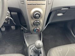 Fahrzeugabbildung Toyota Yaris Cool 1,3 Ltr. TÜV NEU Klima AHK