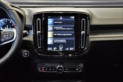 Fahrzeugabbildung Volvo XC40 R Design AWD 360° LED Memory Ambi h/k ACC
