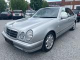 Mercedes-Benz E 320 Elegance 1.Hand Garagenwagen - Mercedes-Benz E 320 Gebrauchtwagen in Berlin
