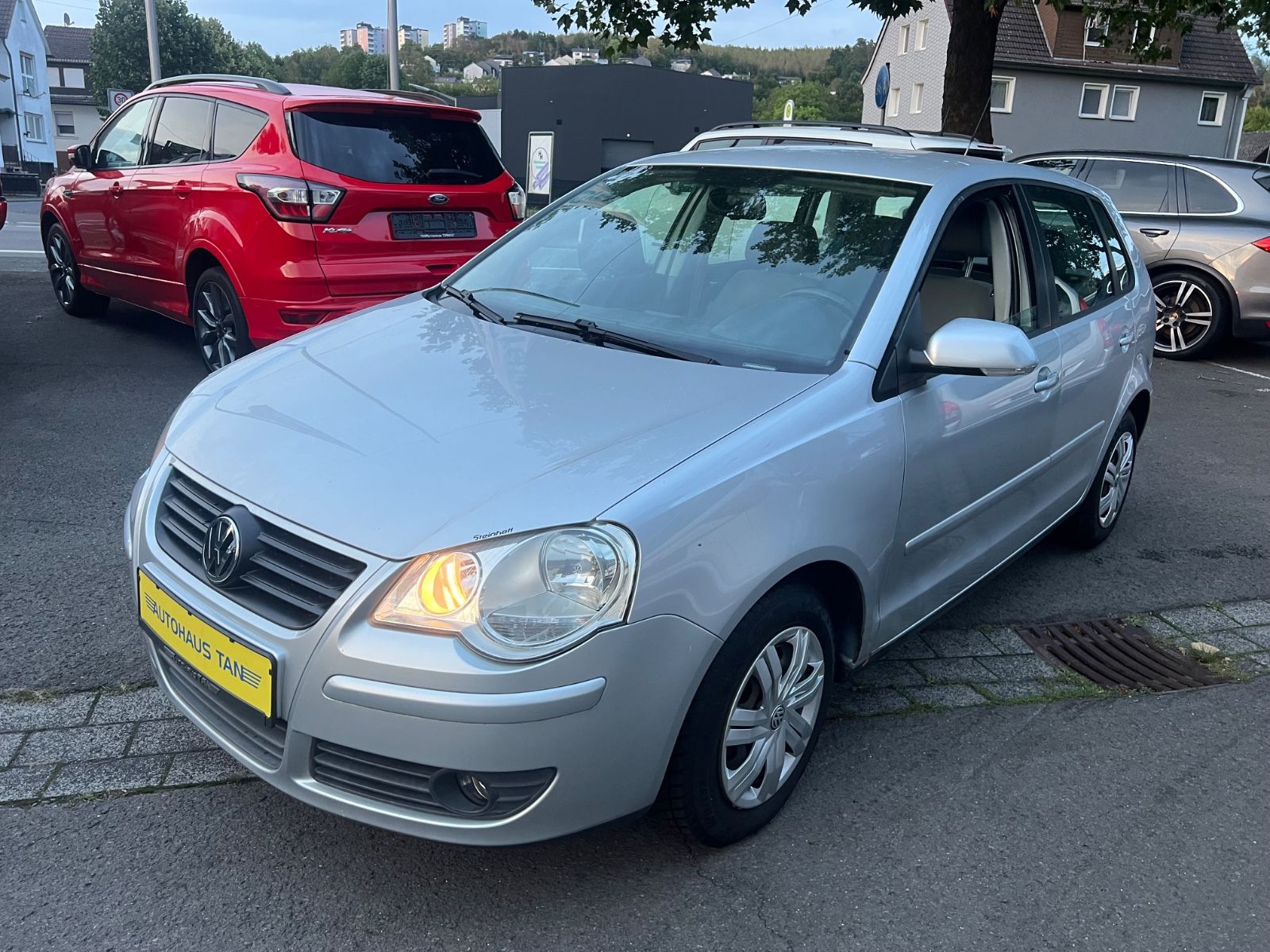 Fahrzeugabbildung Volkswagen Polo IV Comfortline *SITZHEIZUNG* TÜV NEU *