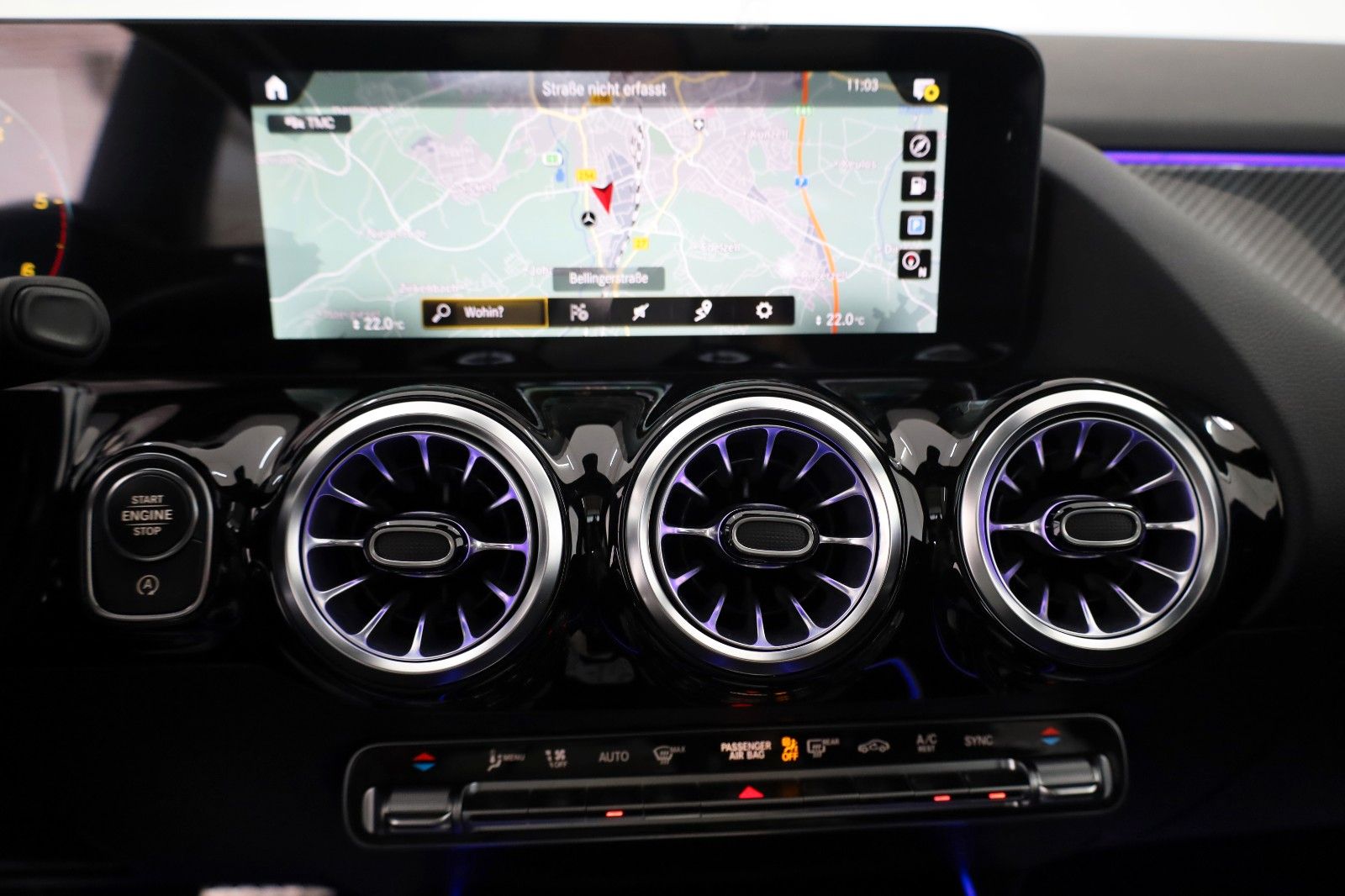 Fahrzeugabbildung Mercedes-Benz GLA 200 d, AMG line, Navi,LED,Kamera,Panorama
