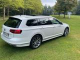 Volkswagen Passat Variant Highline , R-Line Ext., Pano,Navi - mit Diesel-Antrieb: Weiß, Ambiente-Beleuchtung, Kombi, mit Klimaautomatik
