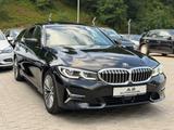 BMW 3 Limo.320 d Luxury Line/Laser/Schiebed/STHZ/HUP - BMW 3er Reihe: Standheizung