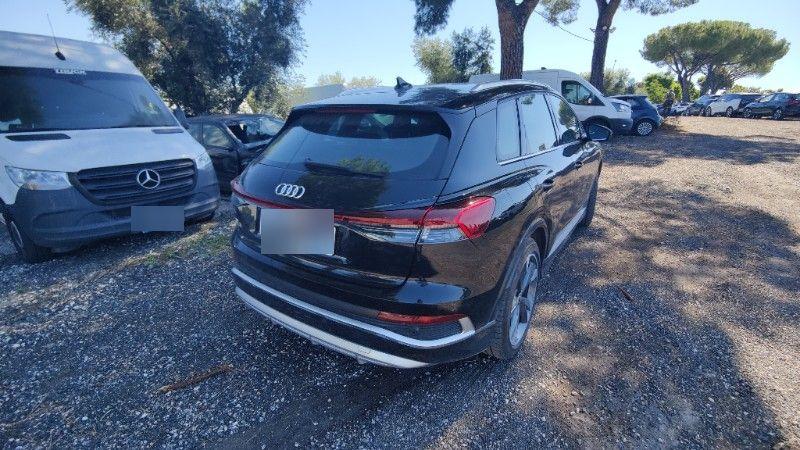Audi Q4 S Line 45 Navi Matrix ACC RearView AUT, миниатюра 3