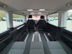 Fahrzeugabbildung Volkswagen T6.1 Multivan 150PS Navi Sitzh 3xKlima Sitzh Cam