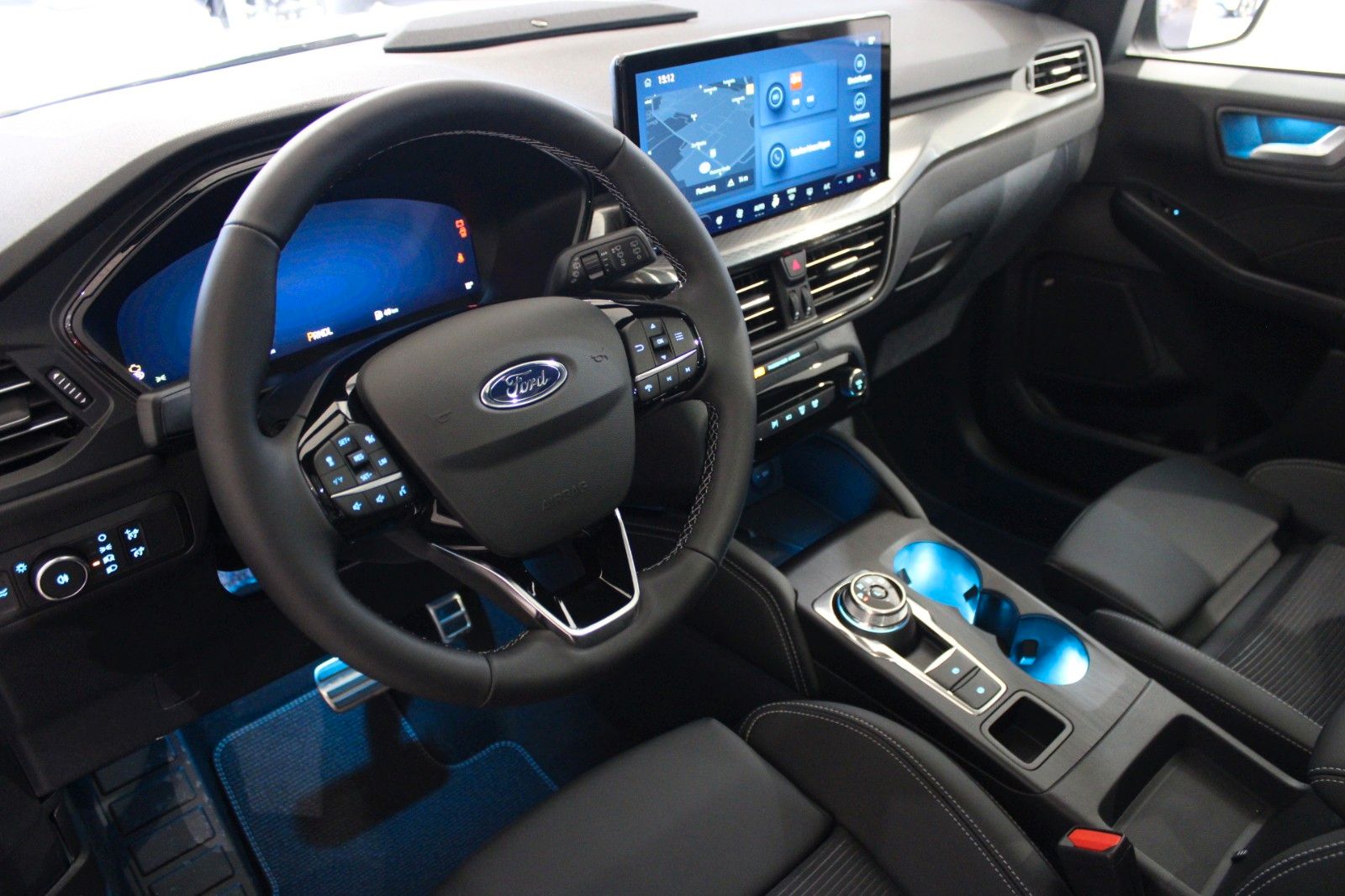 Fahrzeugabbildung Ford Kuga 2.5 Duratec FHEV Sound Edition X ECVT