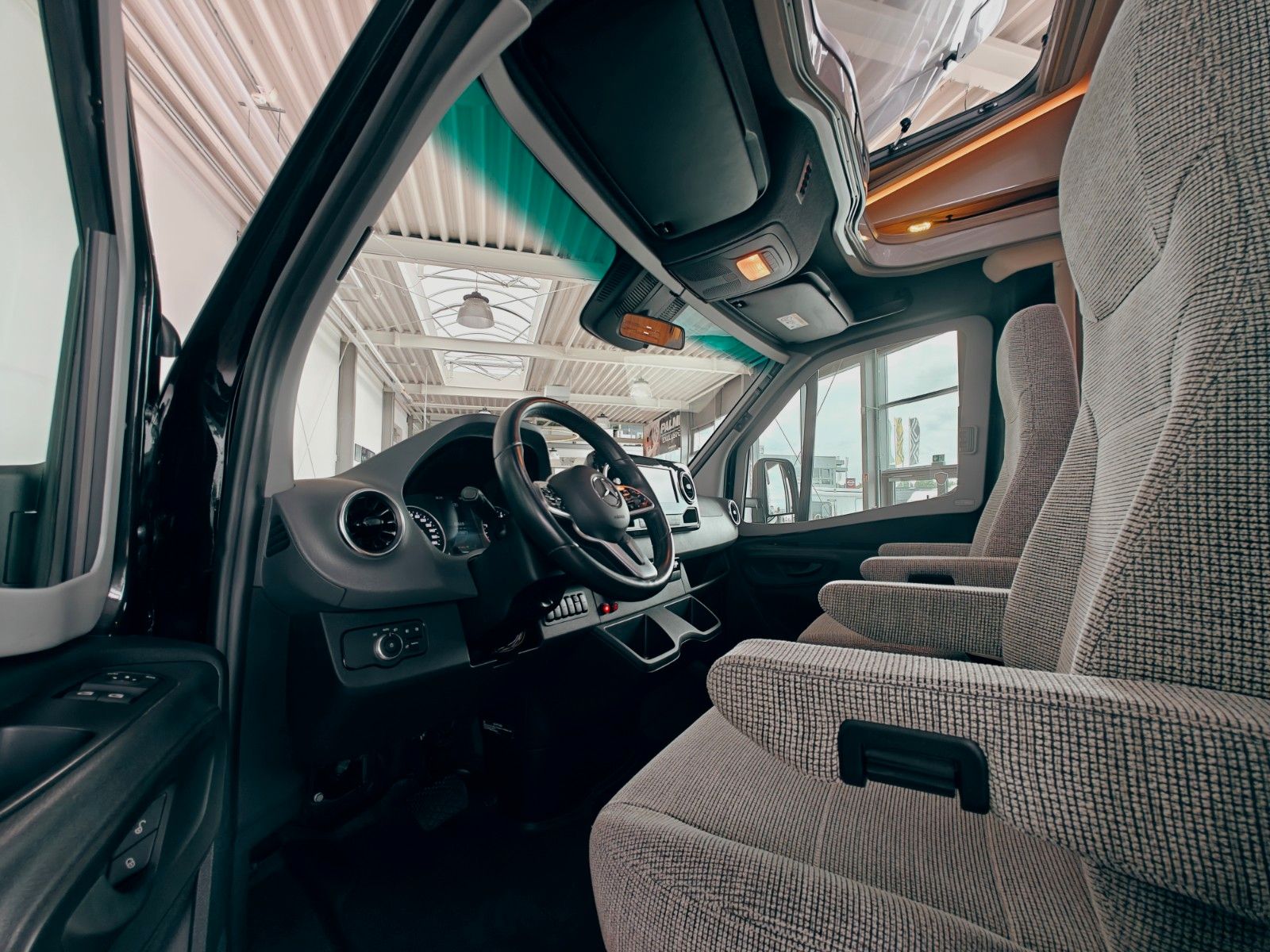 Fahrzeugabbildung HYMER / ERIBA / HYMERCAR ML - T 580 4x4 RSX - DRAUZZEN®