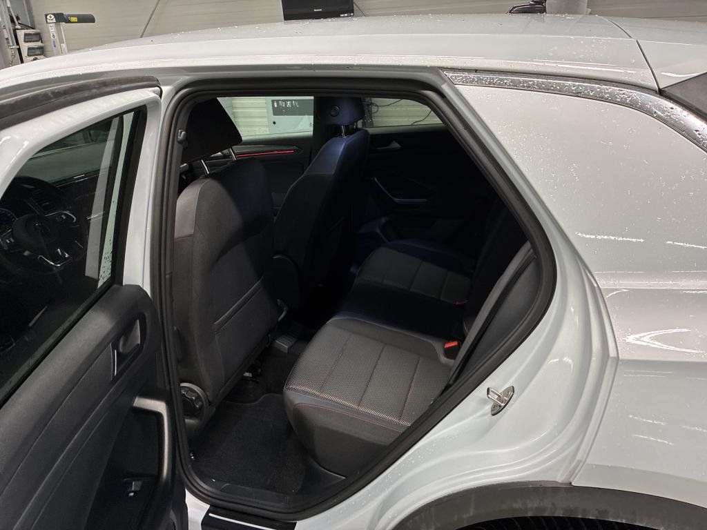 Fahrzeugabbildung Volkswagen T-Roc Sport TSI DSG *Navi*Cam*LED*Sitzhzg*ACC*
