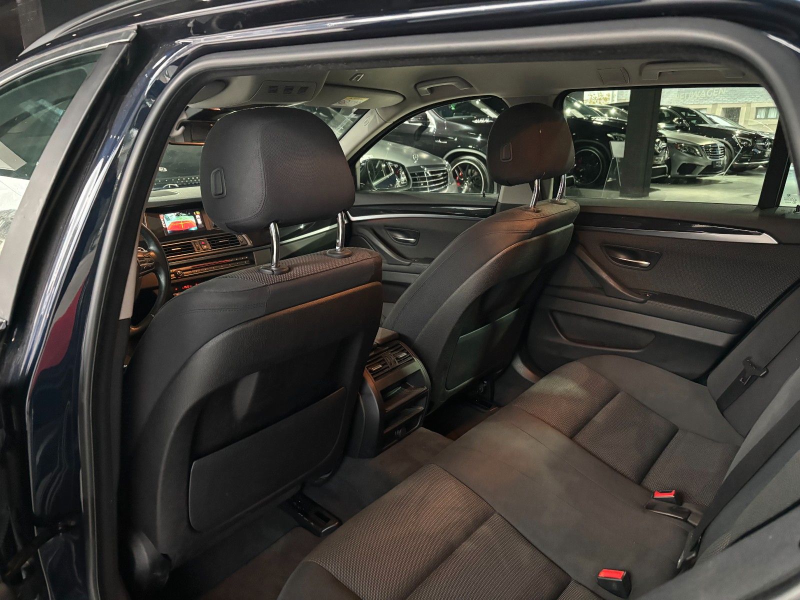 Fahrzeugabbildung BMW 520d xDrive *Automatik*Kamera*SHZ*Navi*Klima