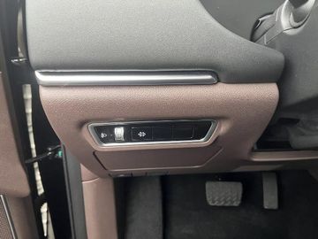 Bild 14 Foton 4 PickUp DoKa 4WD - Heckklappe mit Trittbrett