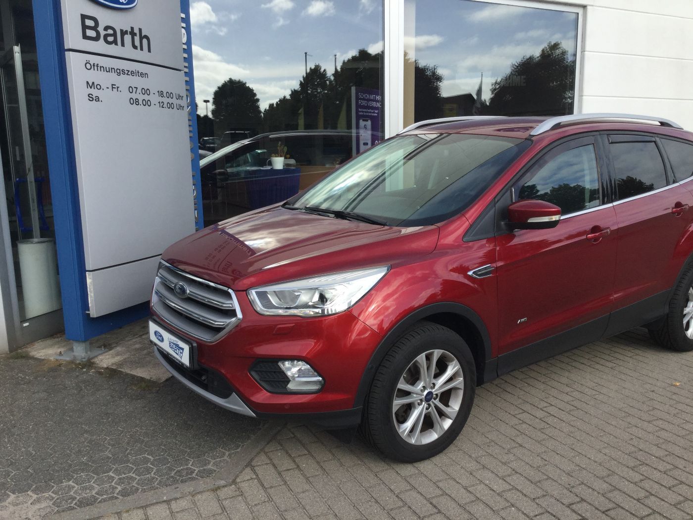 Ford Kuga - 1