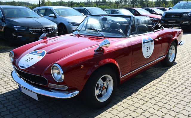 Fiat 124 Spider Oldtimer Leder