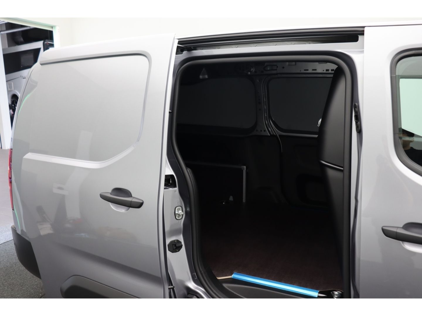 Fahrzeugabbildung Fiat Doblo Kastenwagen XL 1.5 Diesel 96 kW