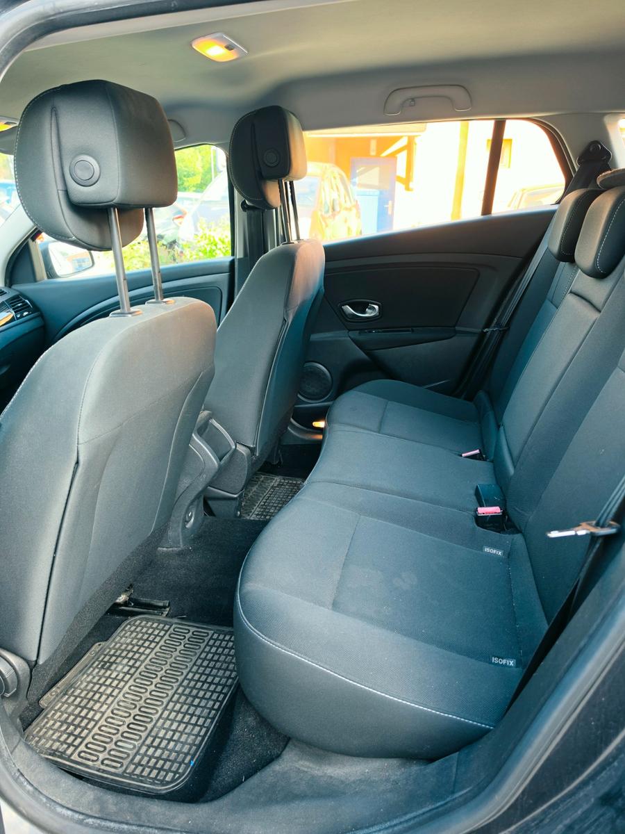Renault Megane 2011 — photo 6