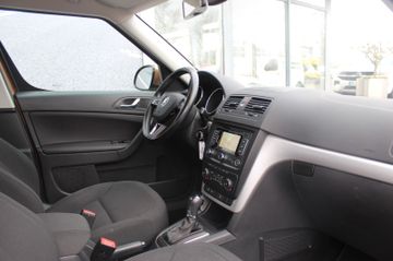 Fahrzeugabbildung SKODA Yeti Ambition Navi Xenon AHK