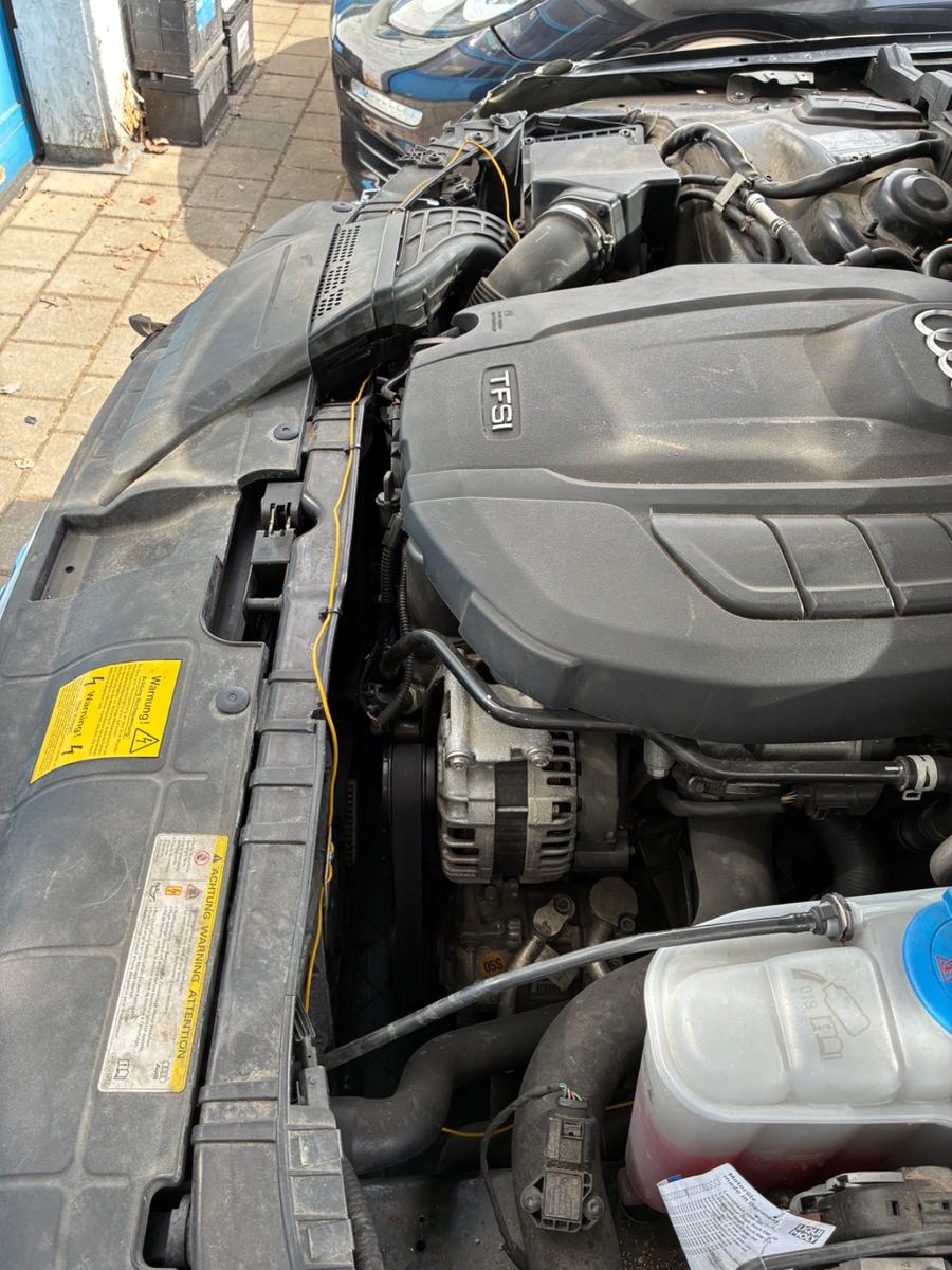 Audi A4 2012 — photo 14
