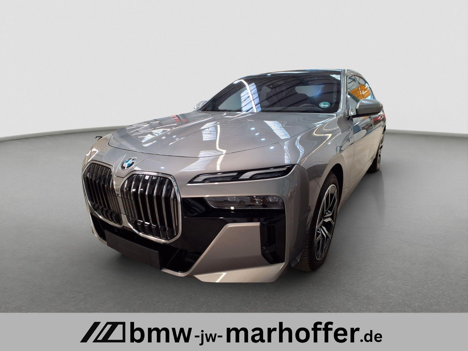 BMW 740d xDrive MSport 21Zoll PanSky Standhz ICONIC