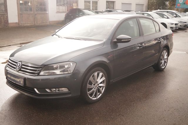 Volkswagen Passat Lim. Trendline BlueMotion