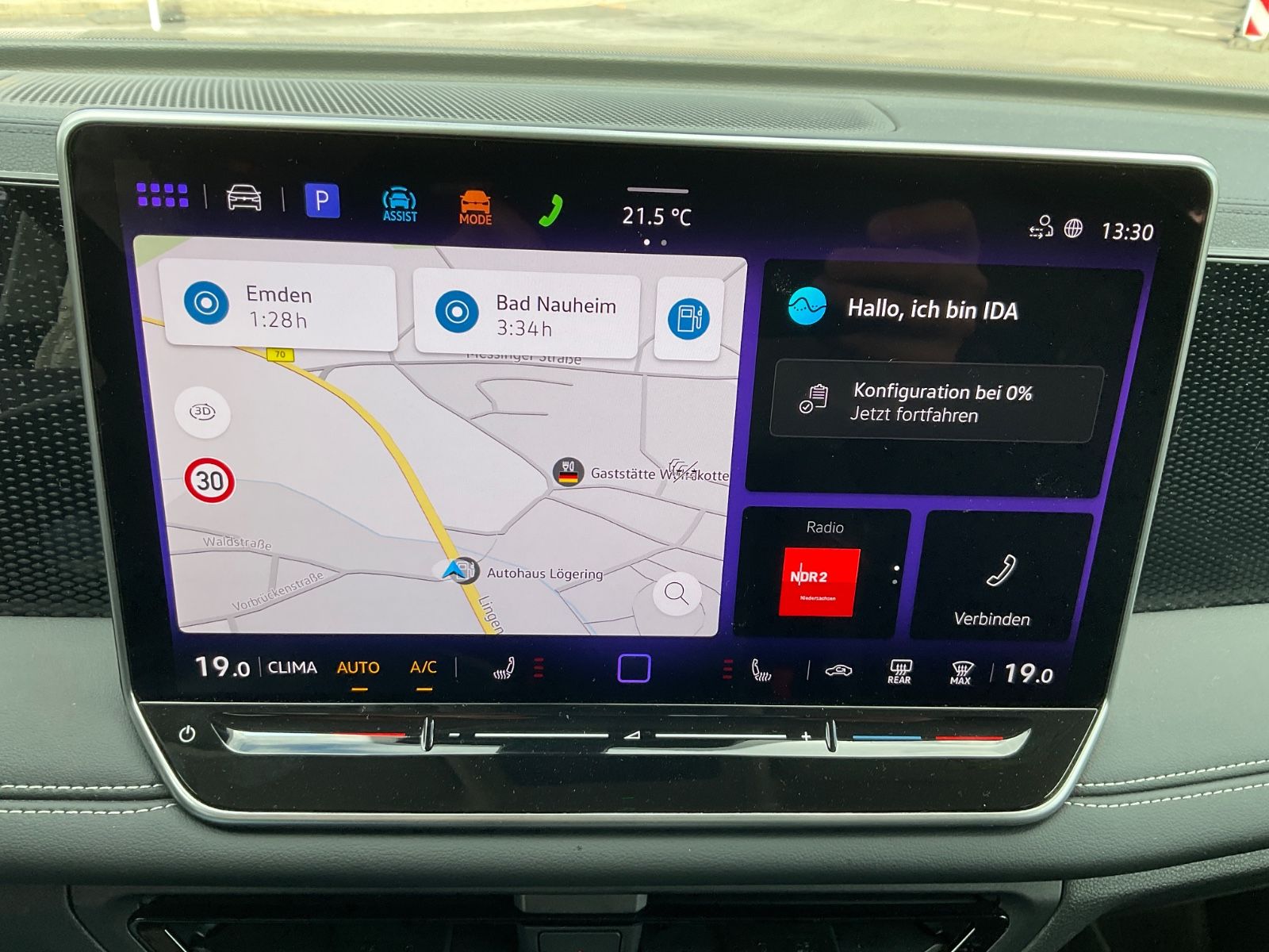 Fahrzeugabbildung Volkswagen Tiguan 2.0 TDI DSG ENERGY,AHK,Navi,IQLight,
