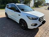 Ford Kuga 1,5 EcoBoost 4x4 129kW ST-Line Automat ... - Ford Kuga von privat