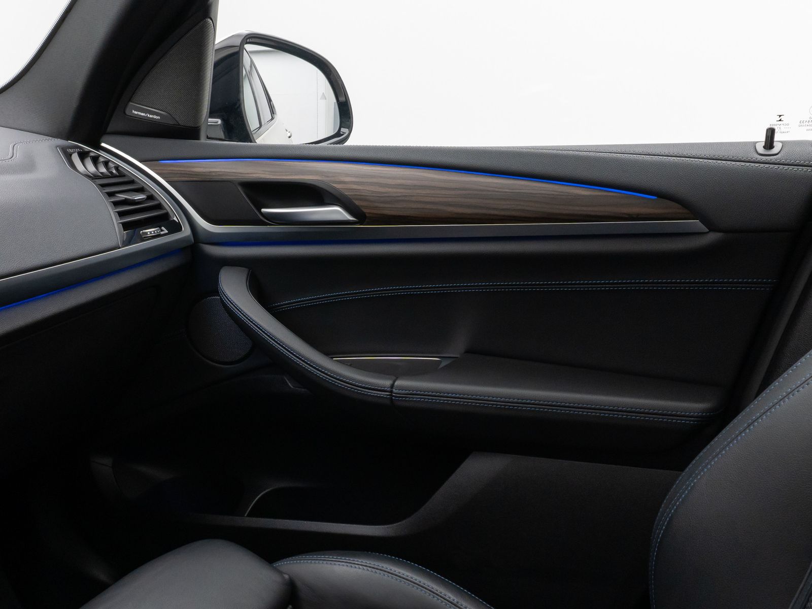 Fahrzeugabbildung BMW X3 M40d Panorama 360° HUD DAB H/K AHK Komfort