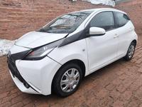 Toyota Aygo x-play touch 1.0 Frontschaden Airbags Ok