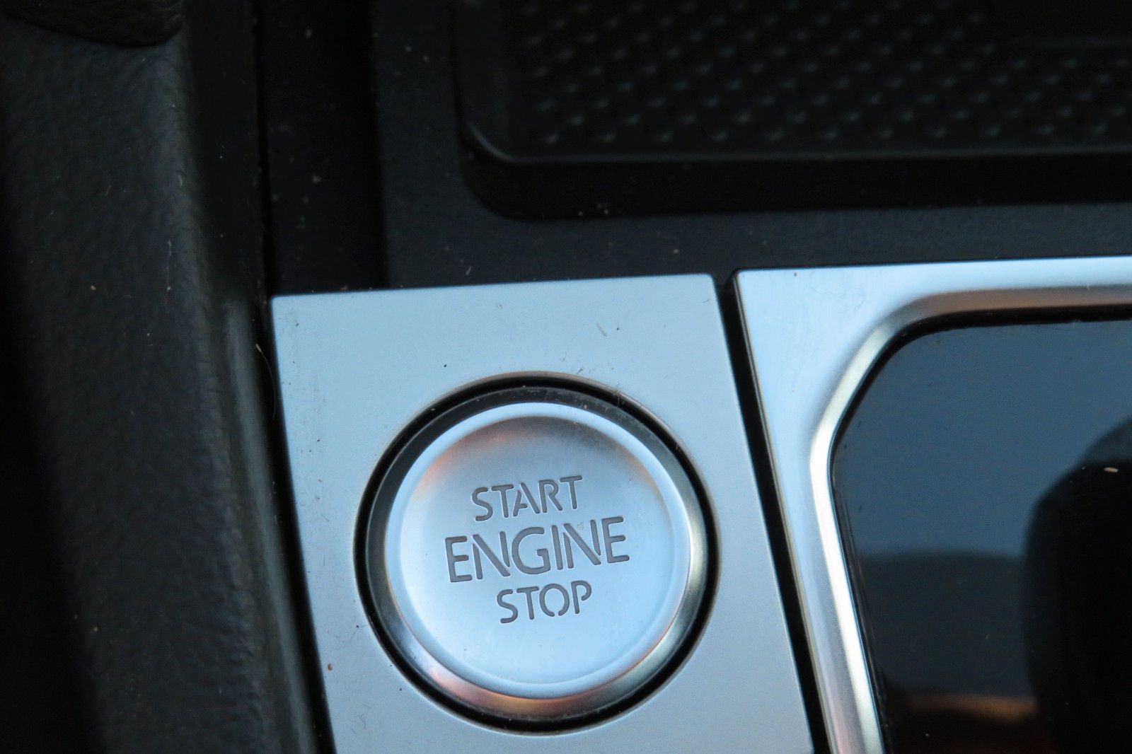 Fahrzeugabbildung Volkswagen Passat Variant Comfortline TDI DSG AHK NAVI