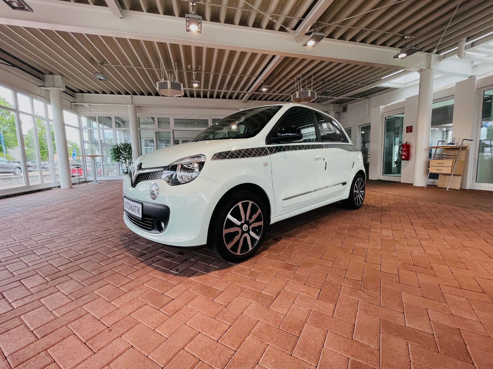 RENAULT Twingo