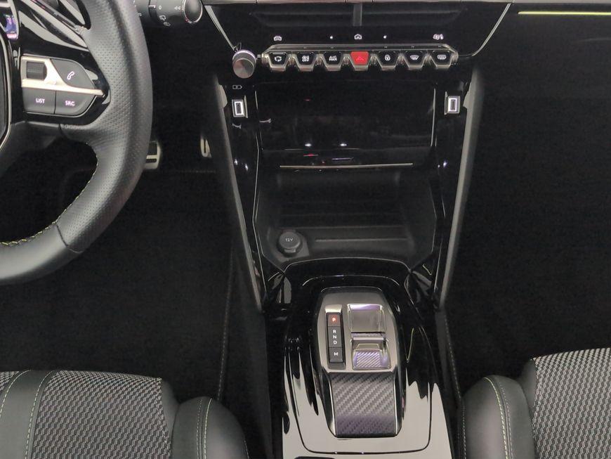 Peugeot 2008 BlueHDi 130 EAT8 GT