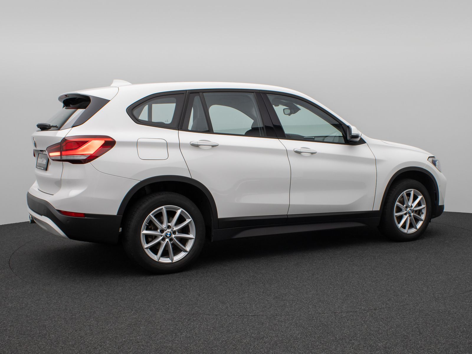 Fahrzeugabbildung BMW X1 sD18i Kamera DAB Alarm LED Navi Sport Geschwi