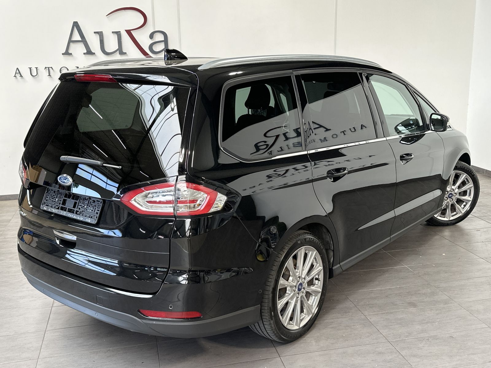 Fahrzeugabbildung Ford Galaxy 2.0 Bi-Turbo 7-Sitzer NAV+LED+PANO+KAMERA
