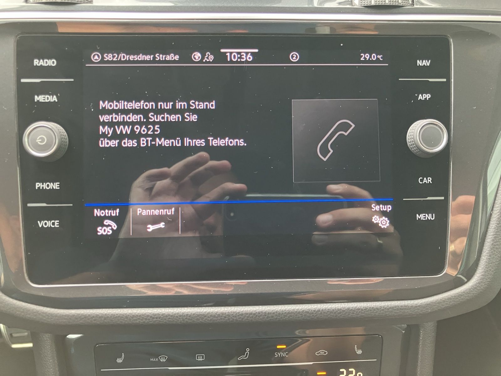 Fahrzeugabbildung Volkswagen Tiguan TDI Urban Sport DSG LED Navi ACC AHK PDC