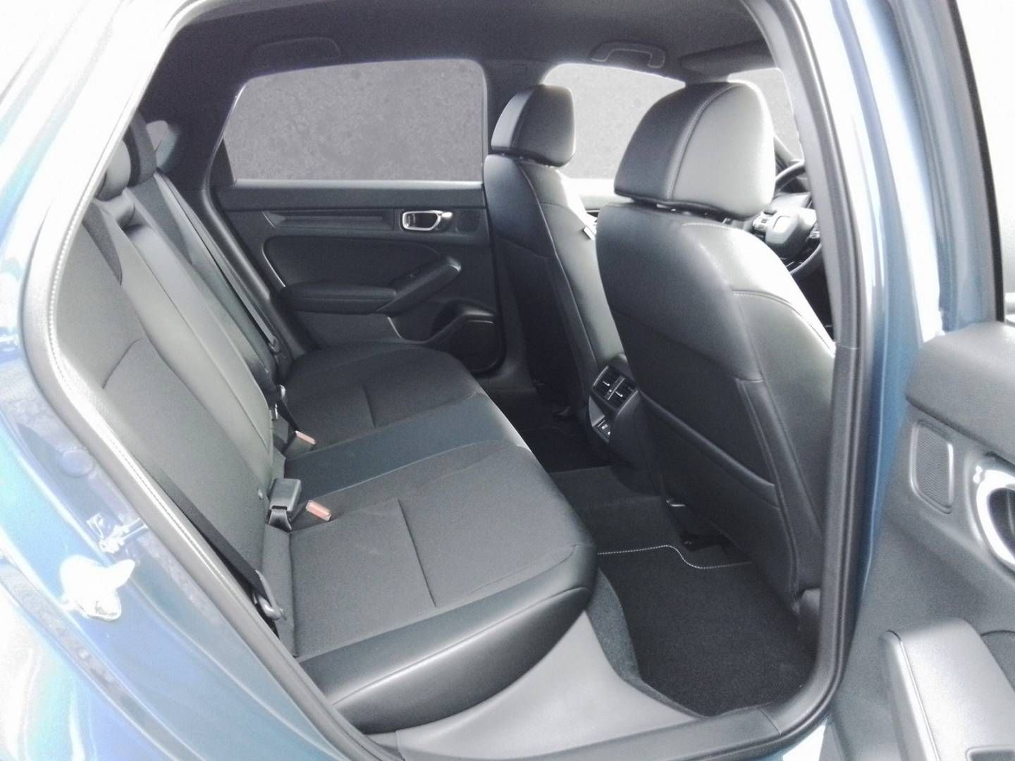 Fahrzeugabbildung Honda Civic Hybrid 2.0 Sport