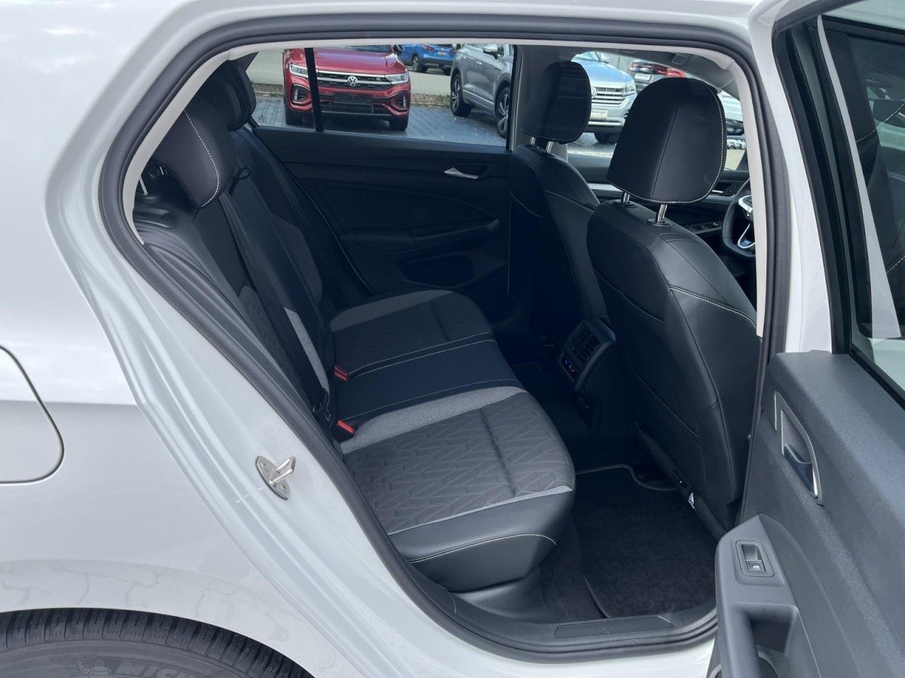 Volkswagen Golf - Bild 8
