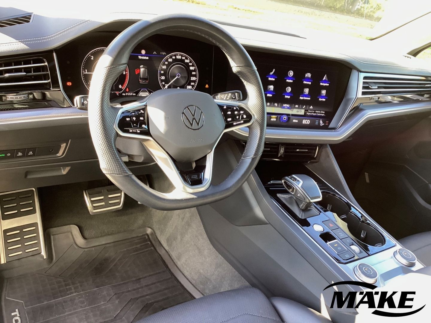 Touareg R-Line 3.0 TDI DSG 4m PD LUFTFED LEDER