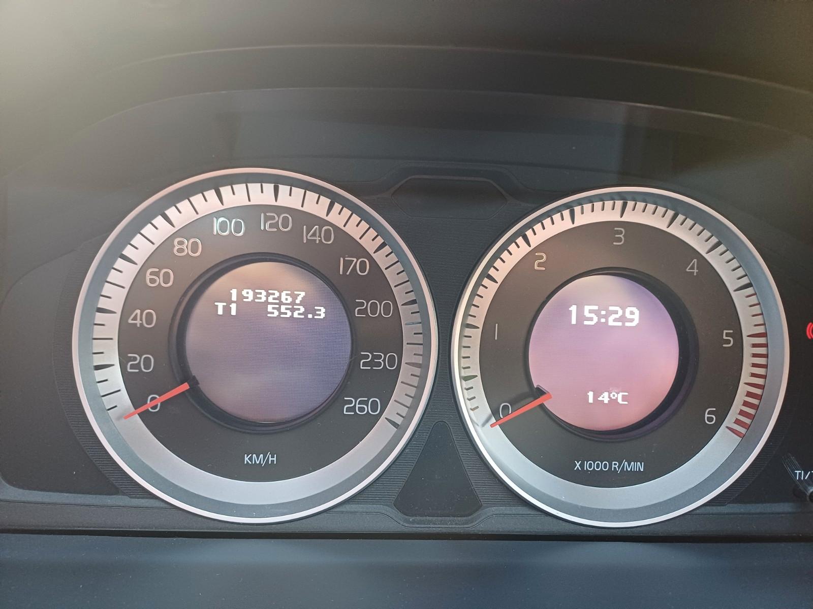 Volvo V60 2012 — photo 6