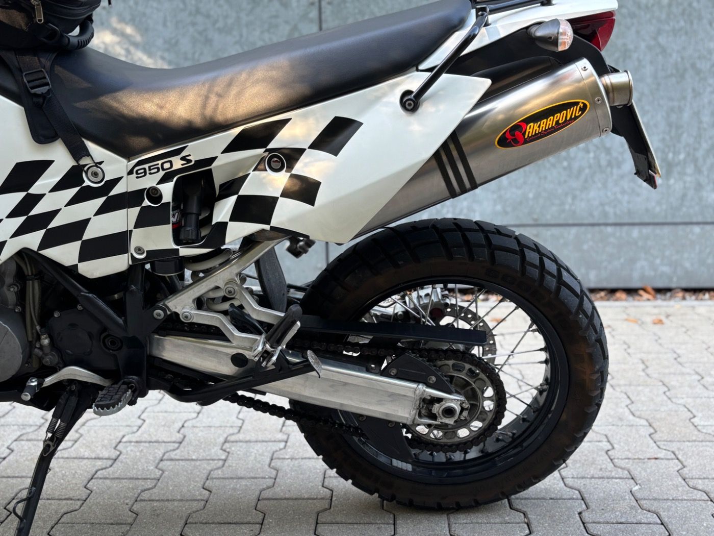 Fahrzeugabbildung KTM 950 ADVENTURE S