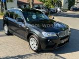 BMW X3 xDrive 30 d M-PAKET+PANO+KEYLESS+HUD+LEDER+XE - BMW X3 aus 2011: 30d