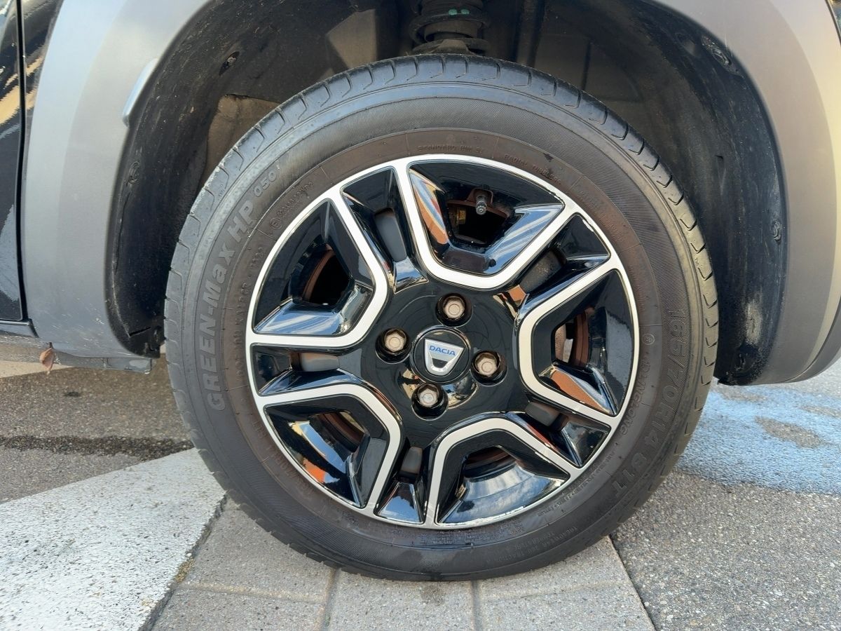 Fahrzeugabbildung Dacia Spring Comfort Plus 45 mit Look-P. Kamera Klima